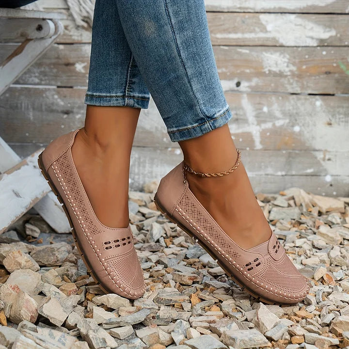 AINA™ - Everyday Ease Comfort Slides